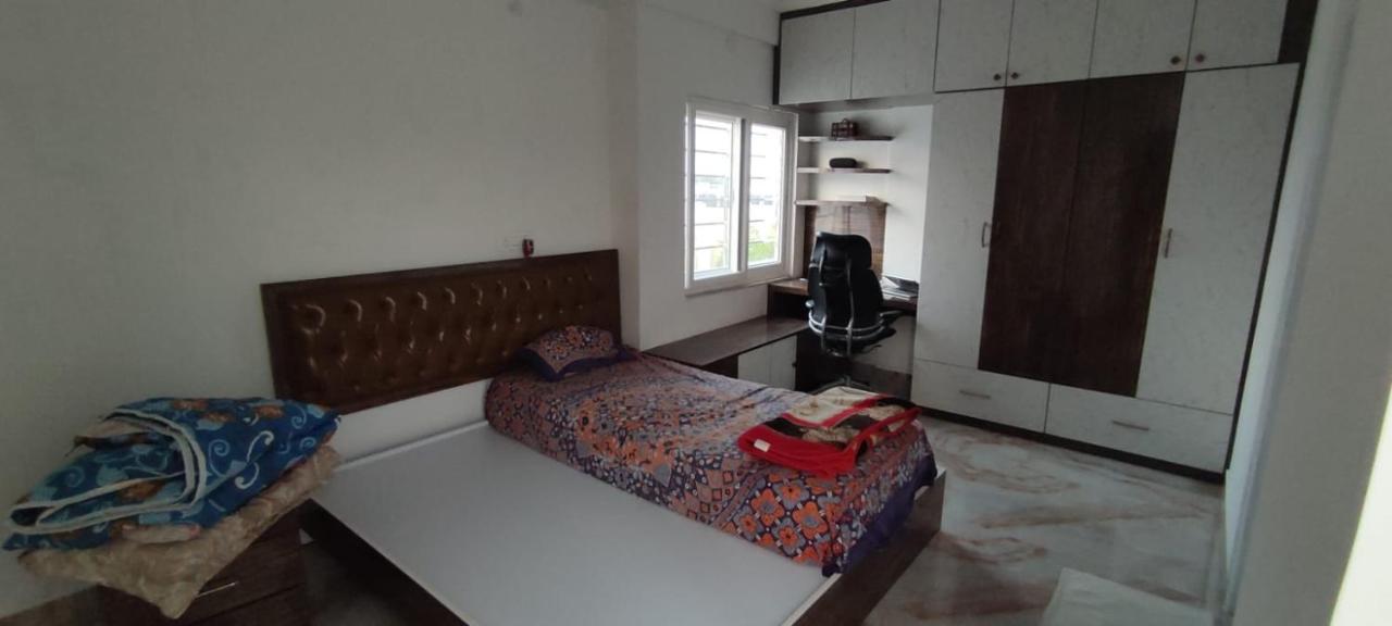 Rvr Abode -Private Rooms 班加罗尔 外观 照片