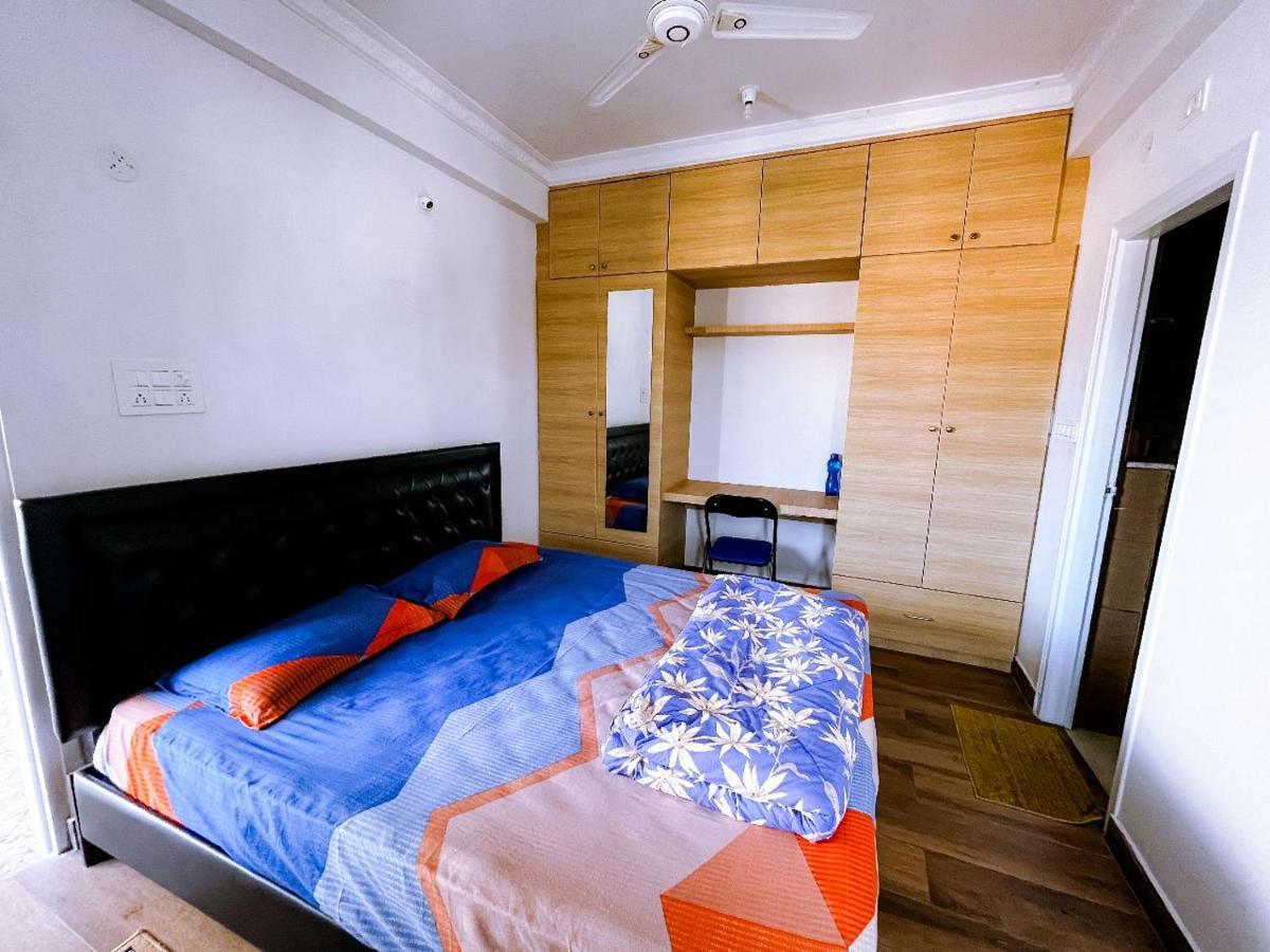 Rvr Abode -Private Rooms 班加罗尔 外观 照片