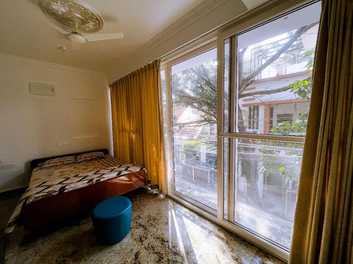 Rvr Abode -Private Rooms 班加罗尔 外观 照片