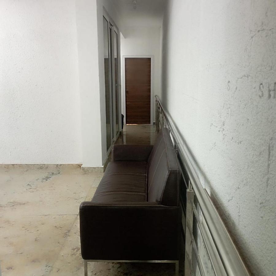Rvr Abode -Private Rooms 班加罗尔 外观 照片