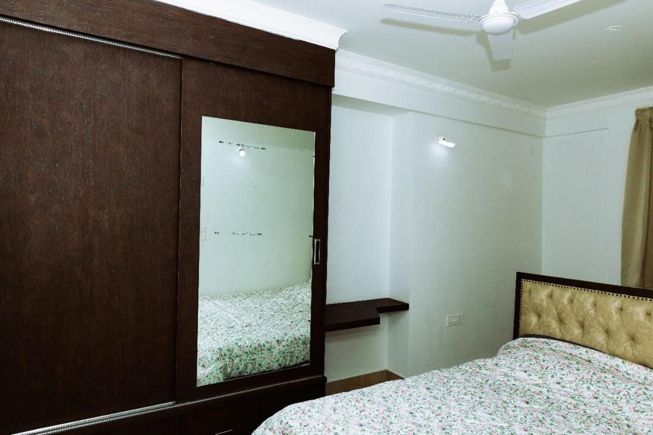Rvr Abode -Private Rooms 班加罗尔 外观 照片