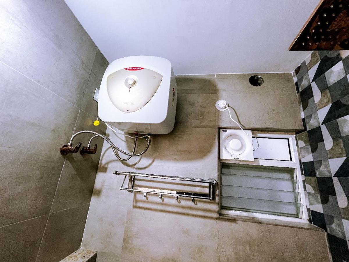 Rvr Abode -Private Rooms 班加罗尔 外观 照片