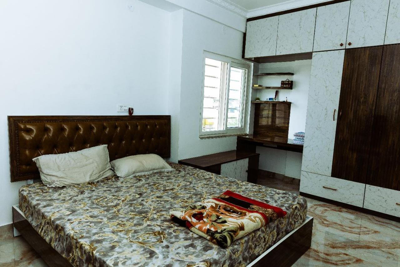 Rvr Abode -Private Rooms 班加罗尔 外观 照片